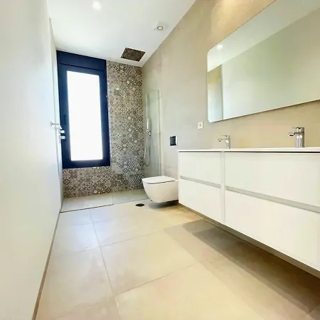 Modern 4 Bed With Pool Lc4 Villa